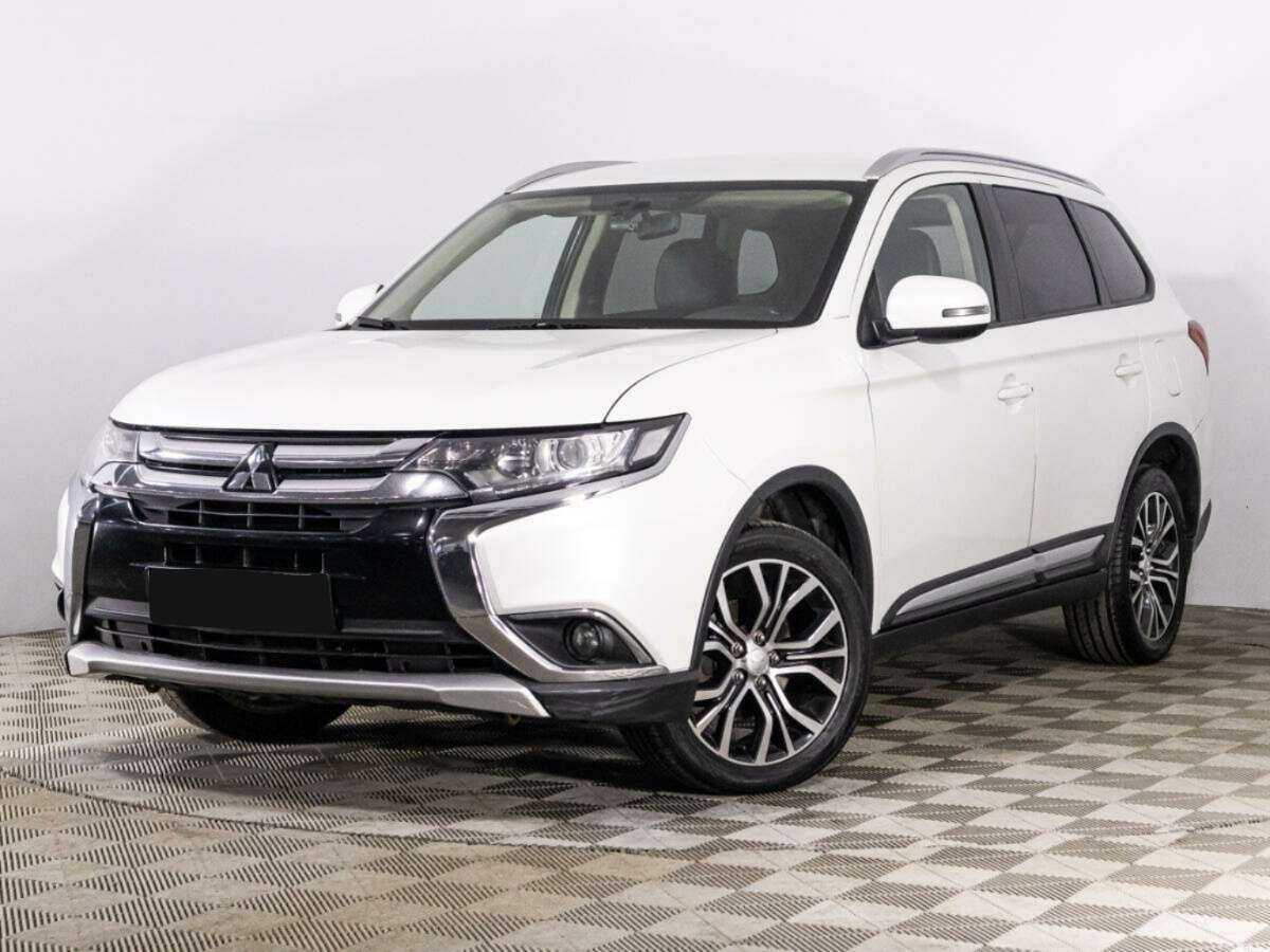 Mitsubishi Outlander с пробегом — 2017 год. Фото: #0