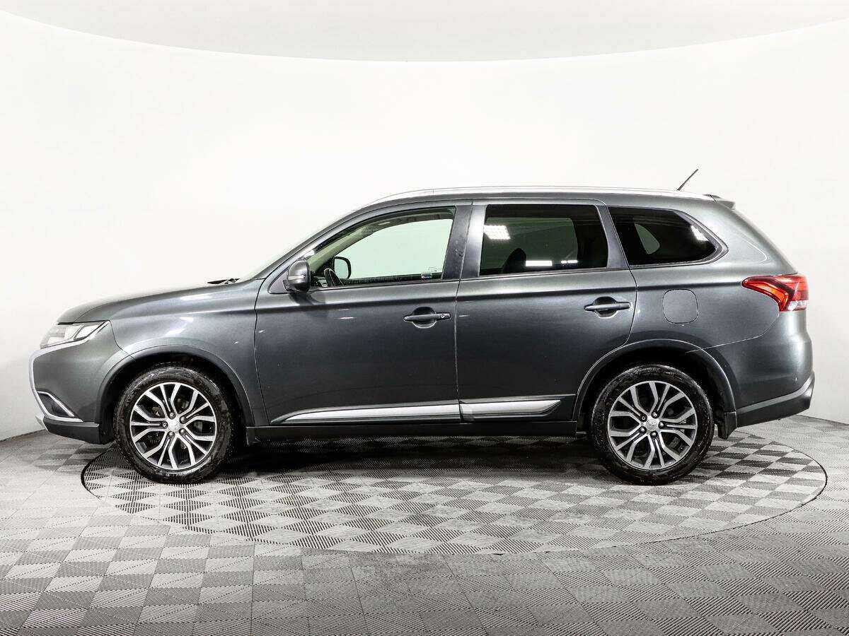 Mitsubishi Outlander с пробегом — 2016 год. Фото: #7