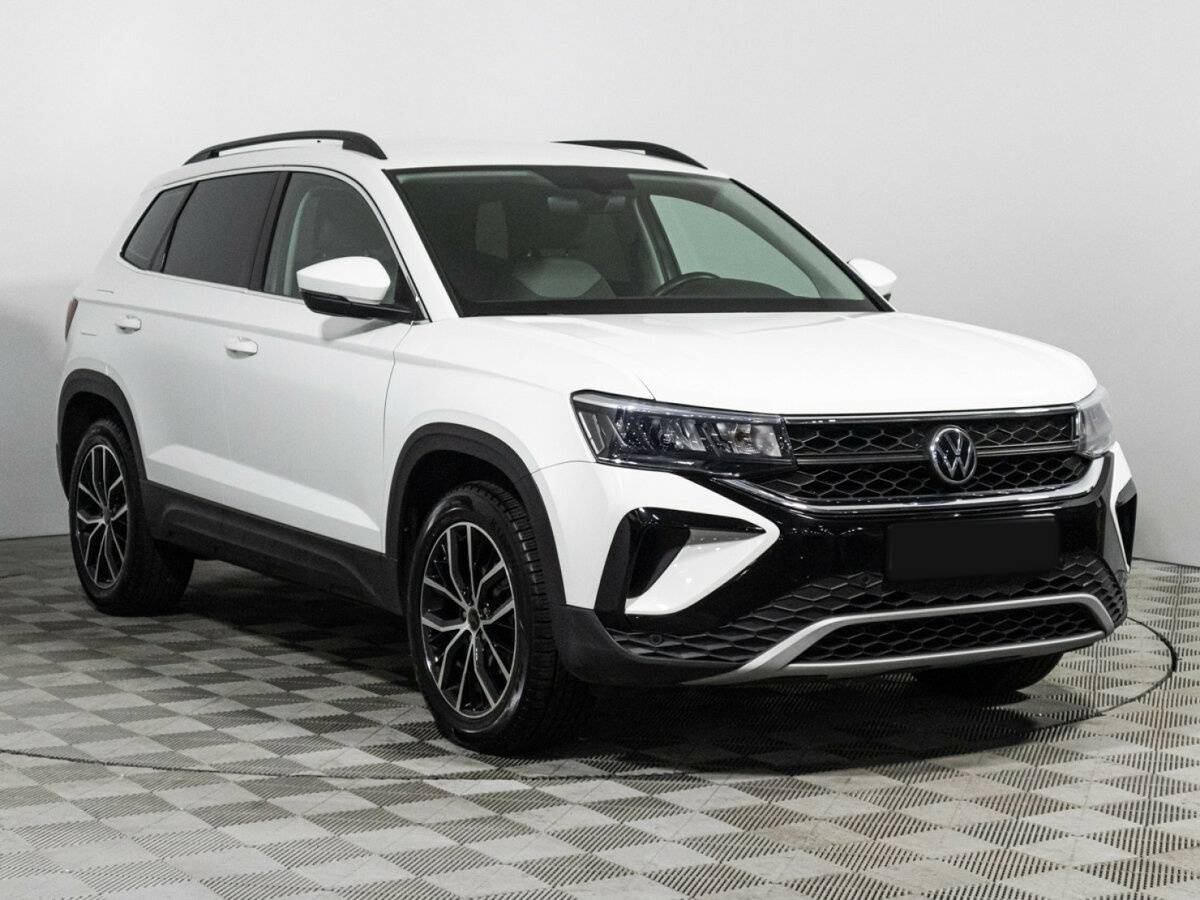 Volkswagen Taos с пробегом — 2021 год. Фото: #2