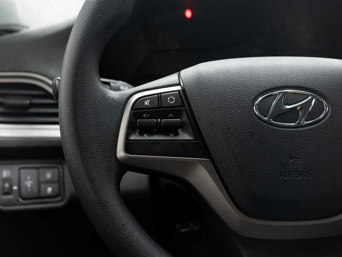 Hyundai Solaris с пробегом — 2019 год. Фото: #14