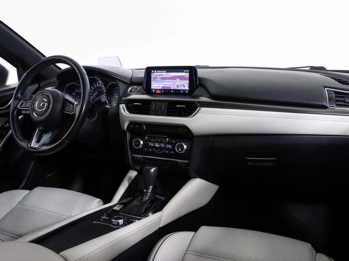 Mazda 6 с пробегом — 2018 год. Фото: #8