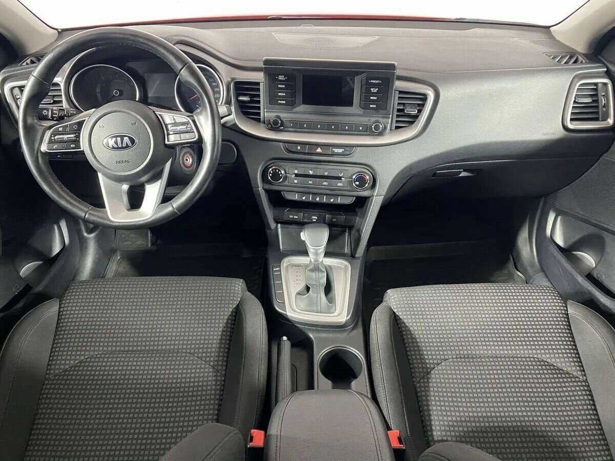 Kia Ceed с пробегом — 2020 год. Фото: #10