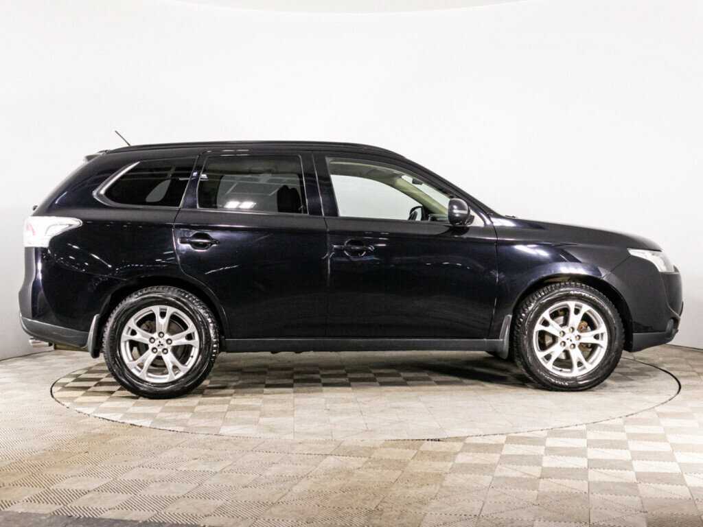 Mitsubishi Outlander с пробегом — 2012 год. Фото: #3