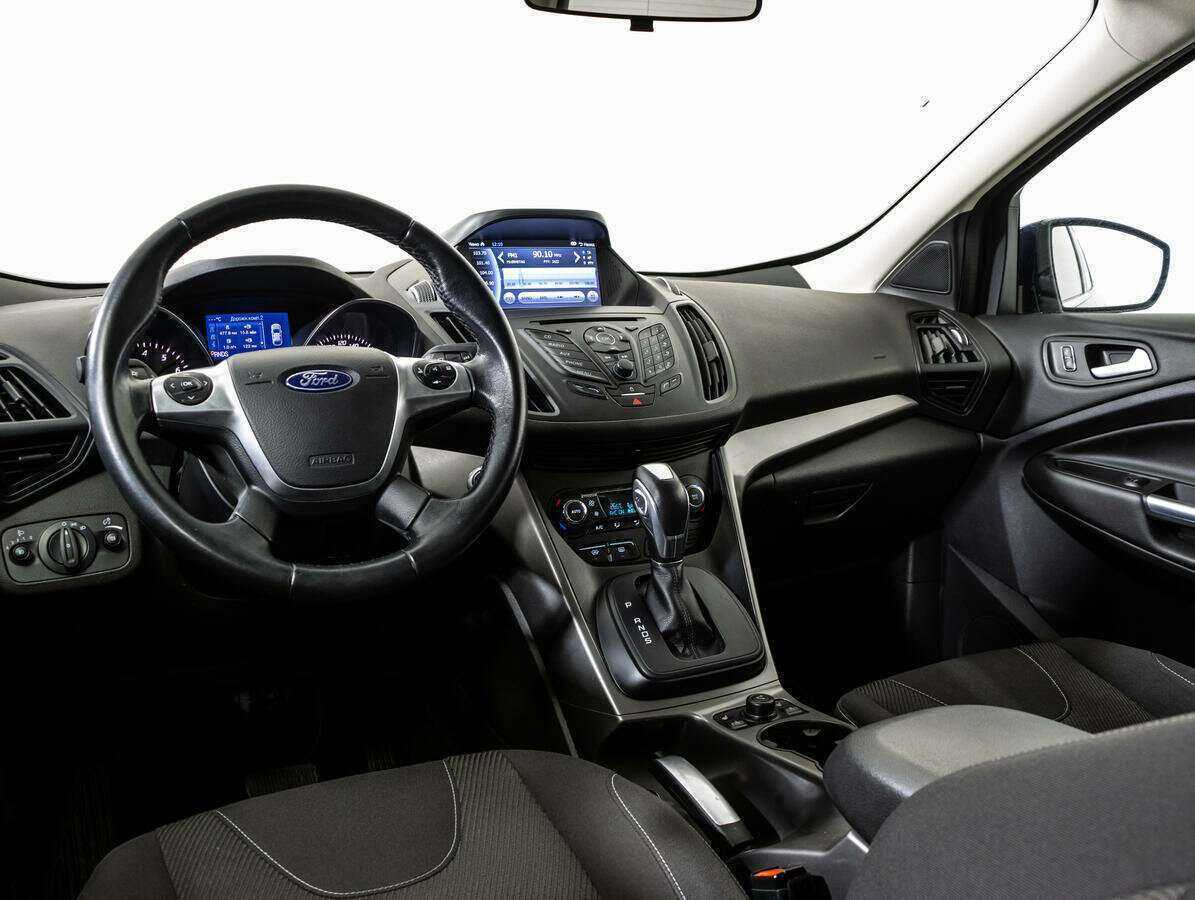 Ford Kuga с пробегом — 2016 год. Фото: #9