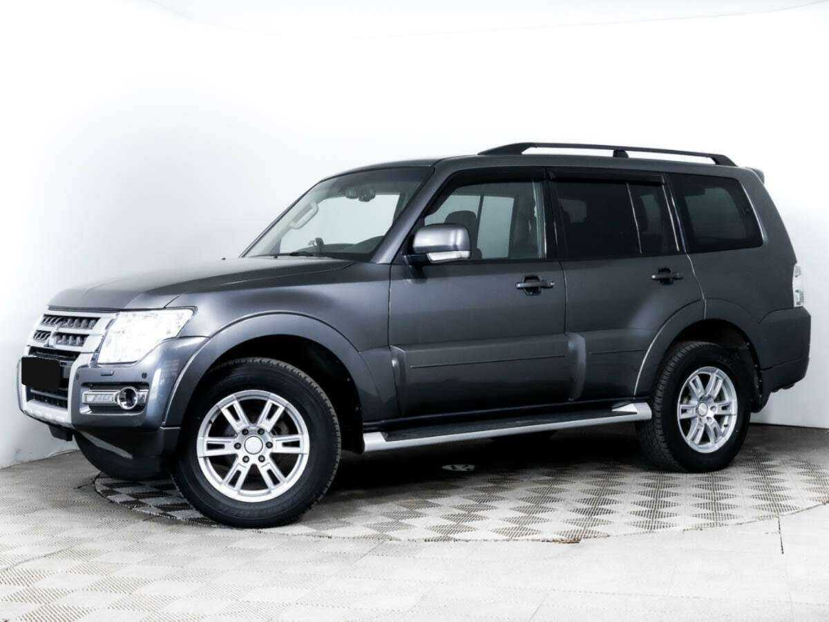 Mitsubishi Pajero с пробегом — 2018 год. Фото: #0