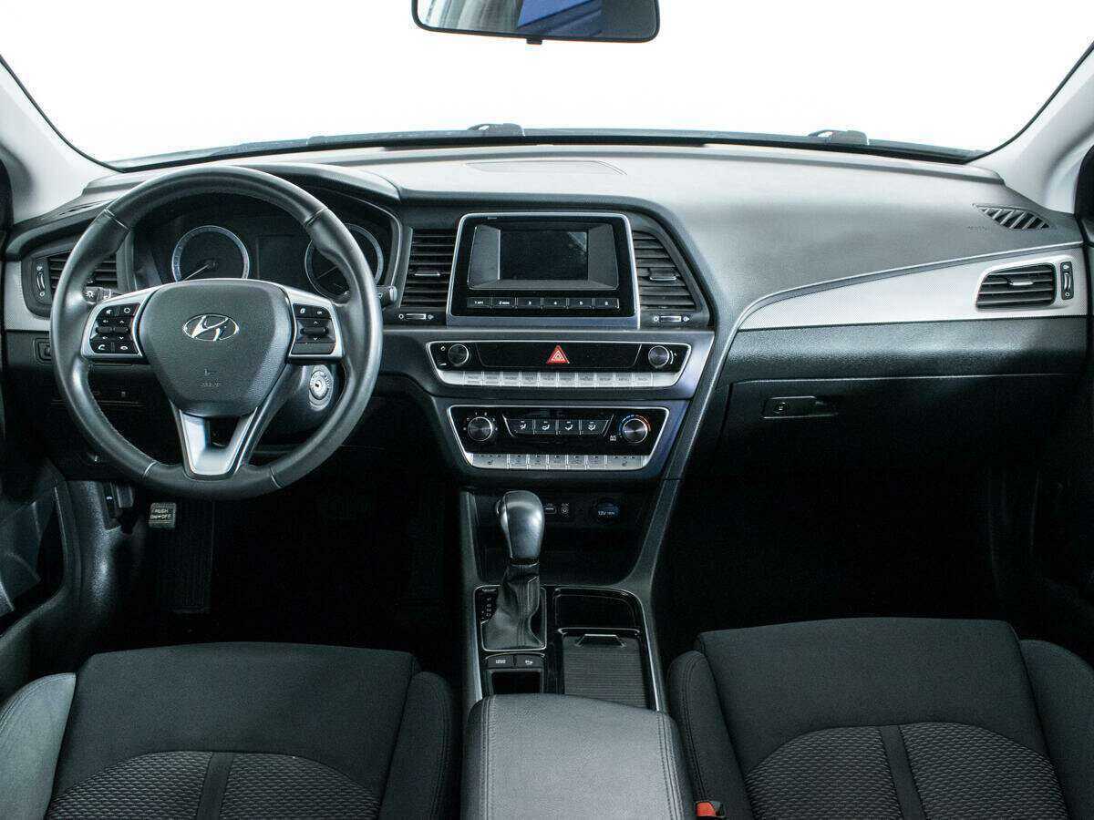 Hyundai Sonata с пробегом — 2019 год. Фото: #11