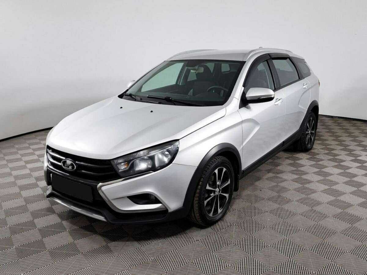 Lada (ВАЗ) Vesta с пробегом — 2018 год. Посмотреть фото