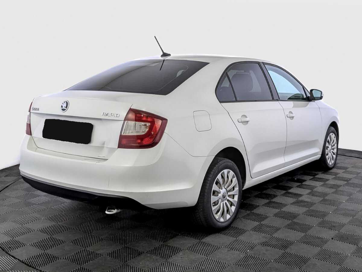 Skoda Rapid с пробегом — 2019 год. Фото: #4