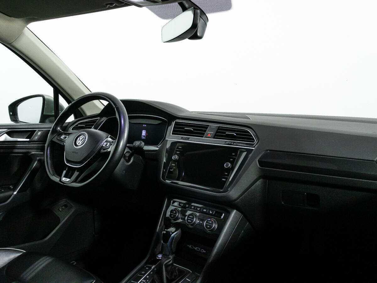 Volkswagen Tiguan с пробегом — 2018 год. Фото: #8