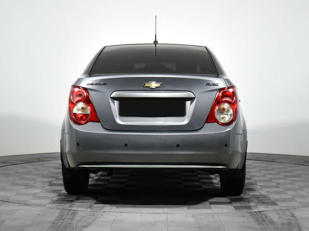 Chevrolet Aveo с пробегом — 2014 год. Фото: #5