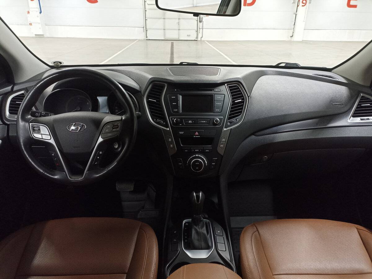 Hyundai Santa Fe с пробегом — 2017 год. Фото: #13