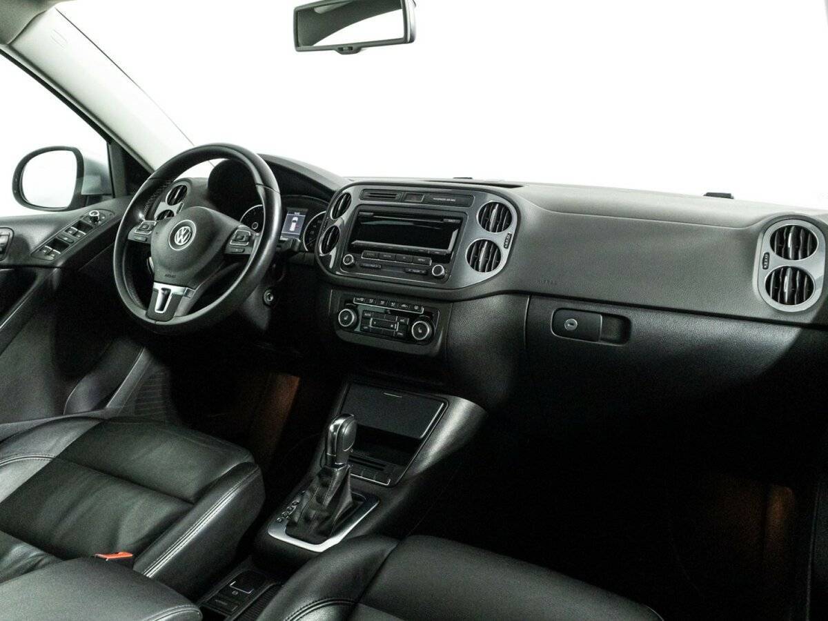 Volkswagen Tiguan с пробегом — 2012 год. Фото: #8