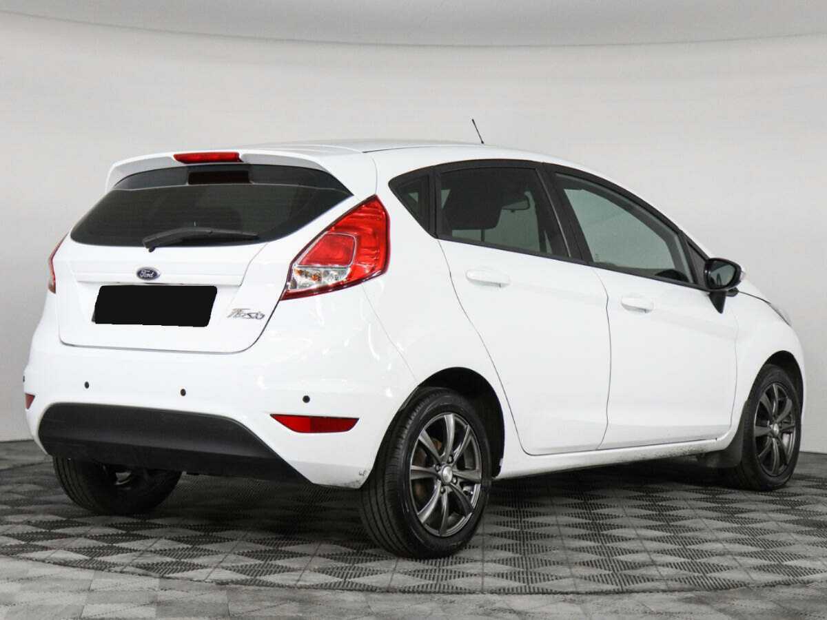 Ford Fiesta с пробегом — 2016 год. Фото: #3