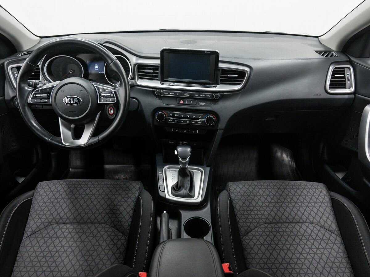 Kia Ceed с пробегом — 2019 год. Фото: #10