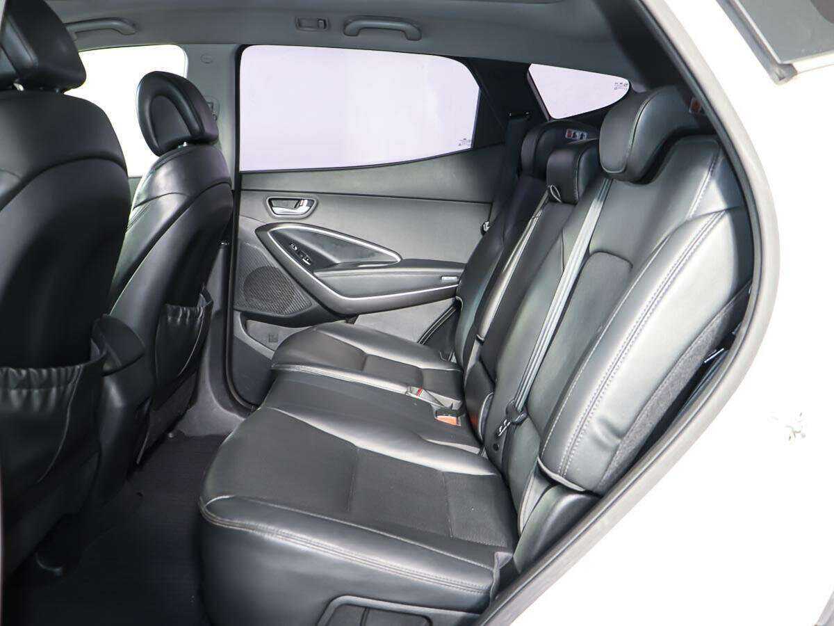 Hyundai Santa Fe с пробегом — 2013 год. Фото: #9