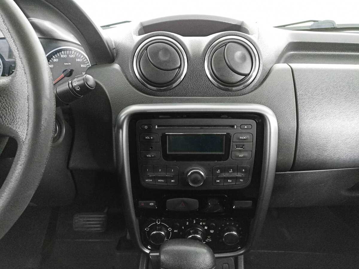 Renault Duster с пробегом — 2012 год. Фото: #12