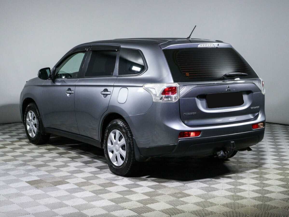 Mitsubishi Outlander с пробегом — 2013 год. Фото: #6
