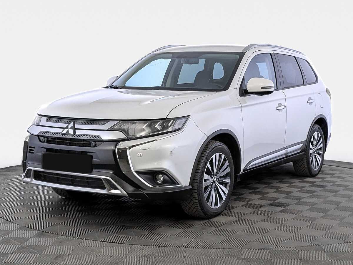 Mitsubishi Outlander с пробегом — 2021 год. Посмотреть фото
