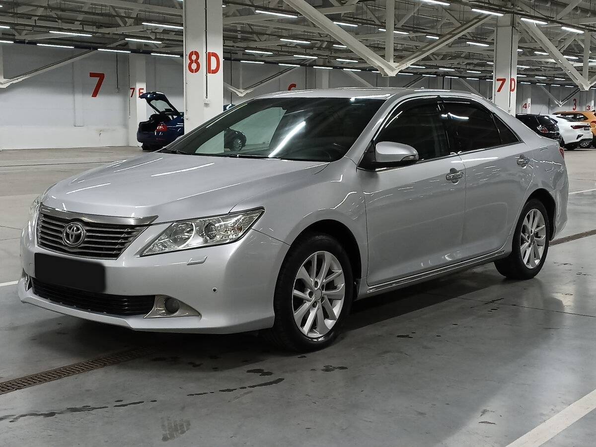 Toyota Camry с пробегом — 2014 год. Фото: #0