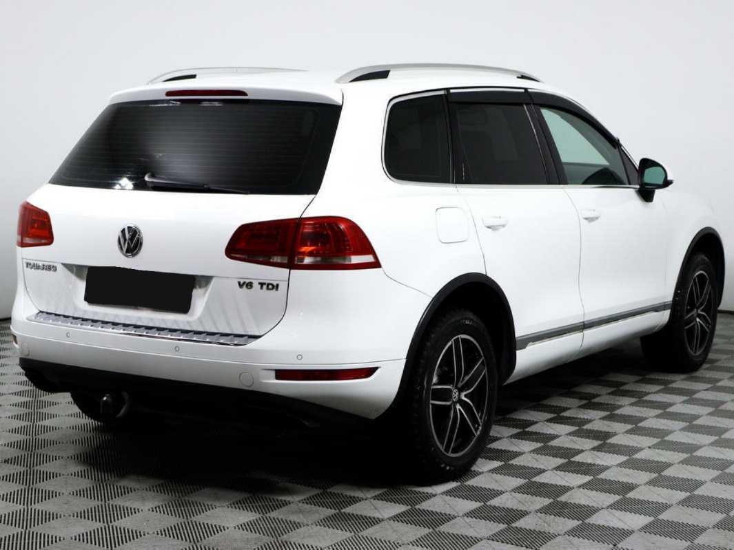 Volkswagen Touareg с пробегом — 2012 год. Фото: #4