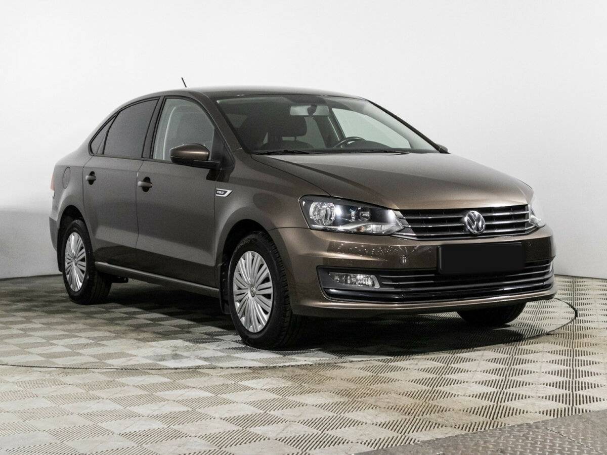 Volkswagen Polo с пробегом — 2018 год. Фото: #2