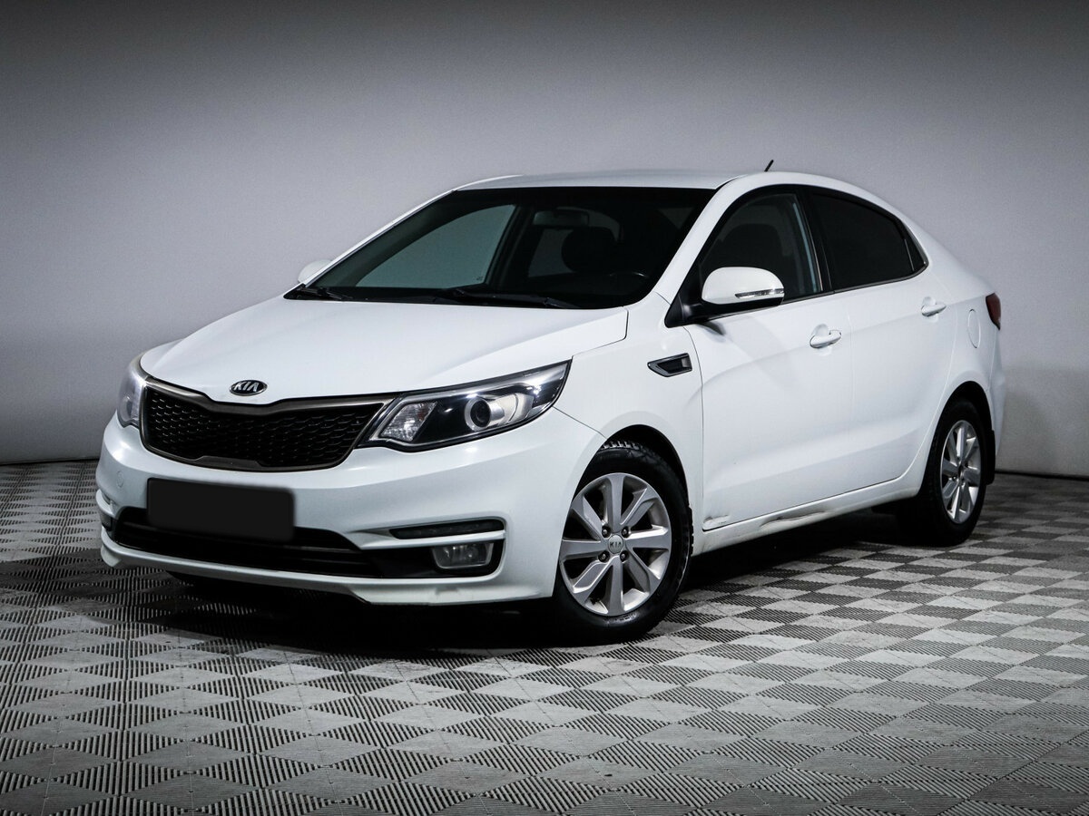 Kia Rio с пробегом — 2015 год. Посмотреть фото