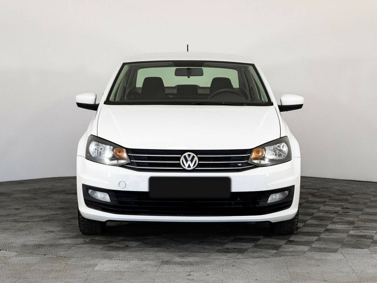Volkswagen Polo с пробегом — 2017 год. Фото: #1