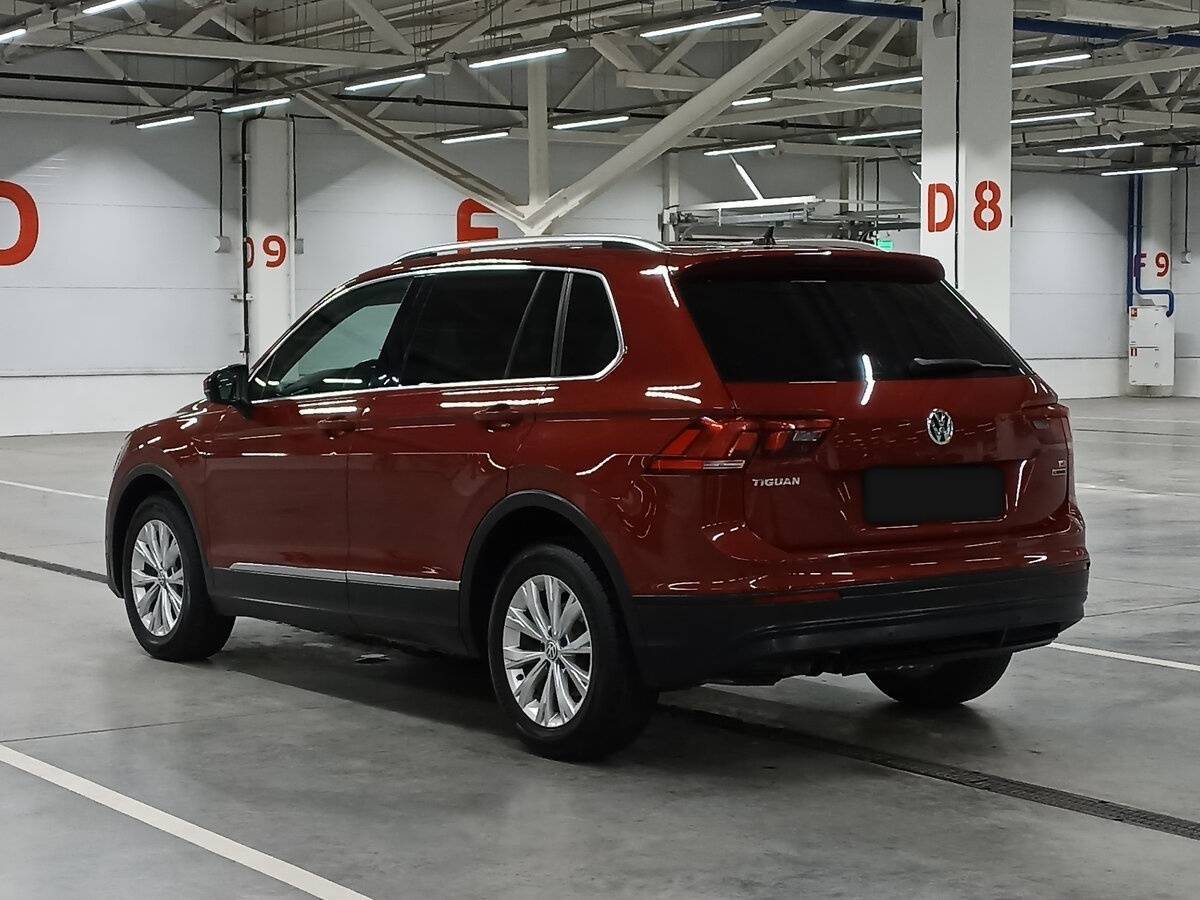 Volkswagen Tiguan с пробегом — 2018 год. Фото: #6