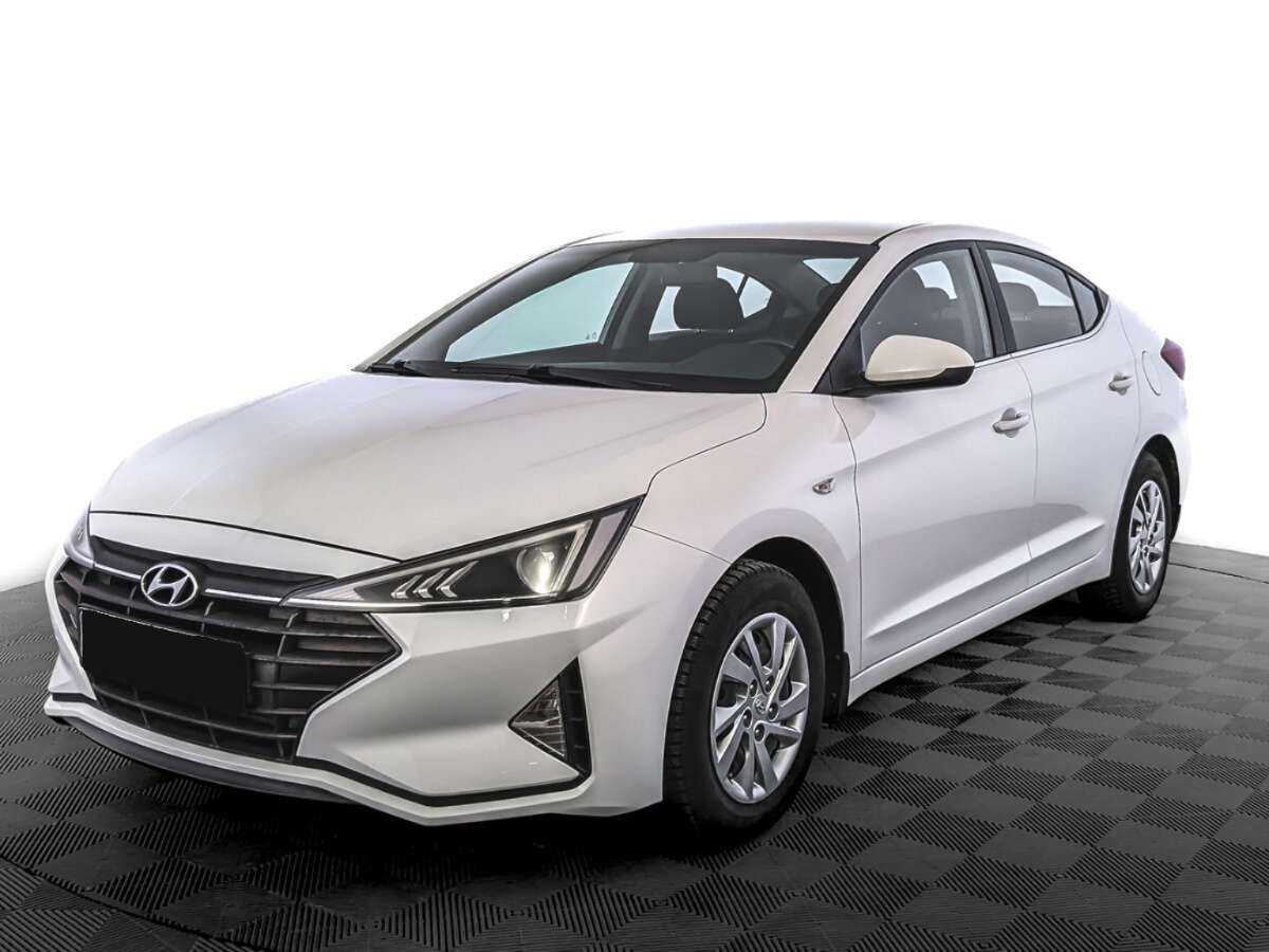 Hyundai Elantra с пробегом — 2020 год. Фото: #0