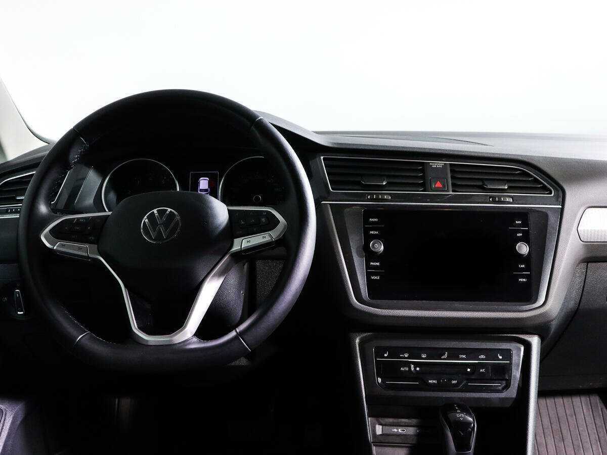 Volkswagen Tiguan с пробегом — 2021 год. Фото: #9