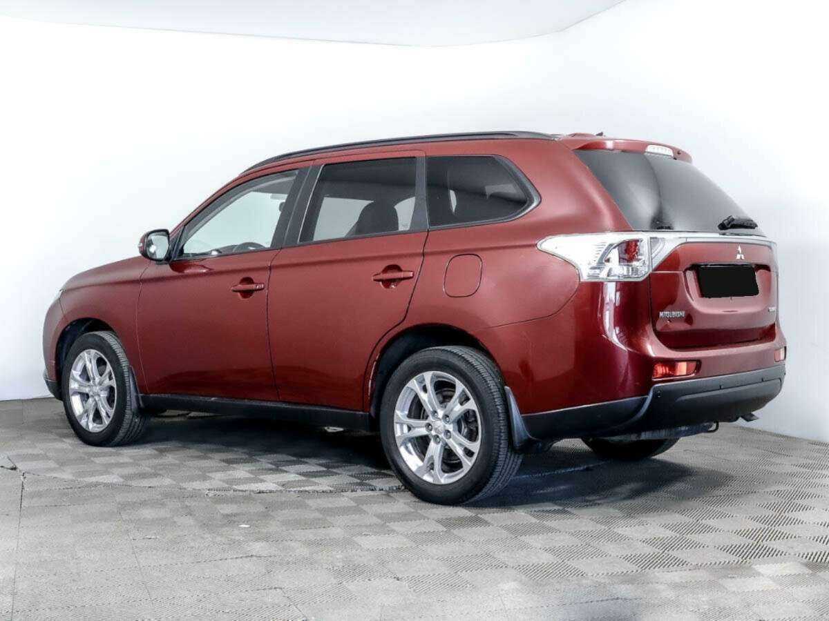 Mitsubishi Outlander с пробегом — 2013 год. Фото: #4
