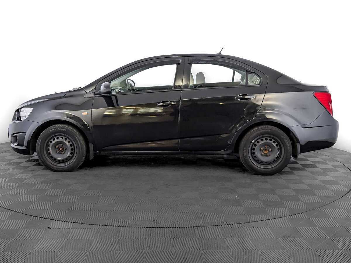 Chevrolet Aveo с пробегом — 2014 год. Фото: #7