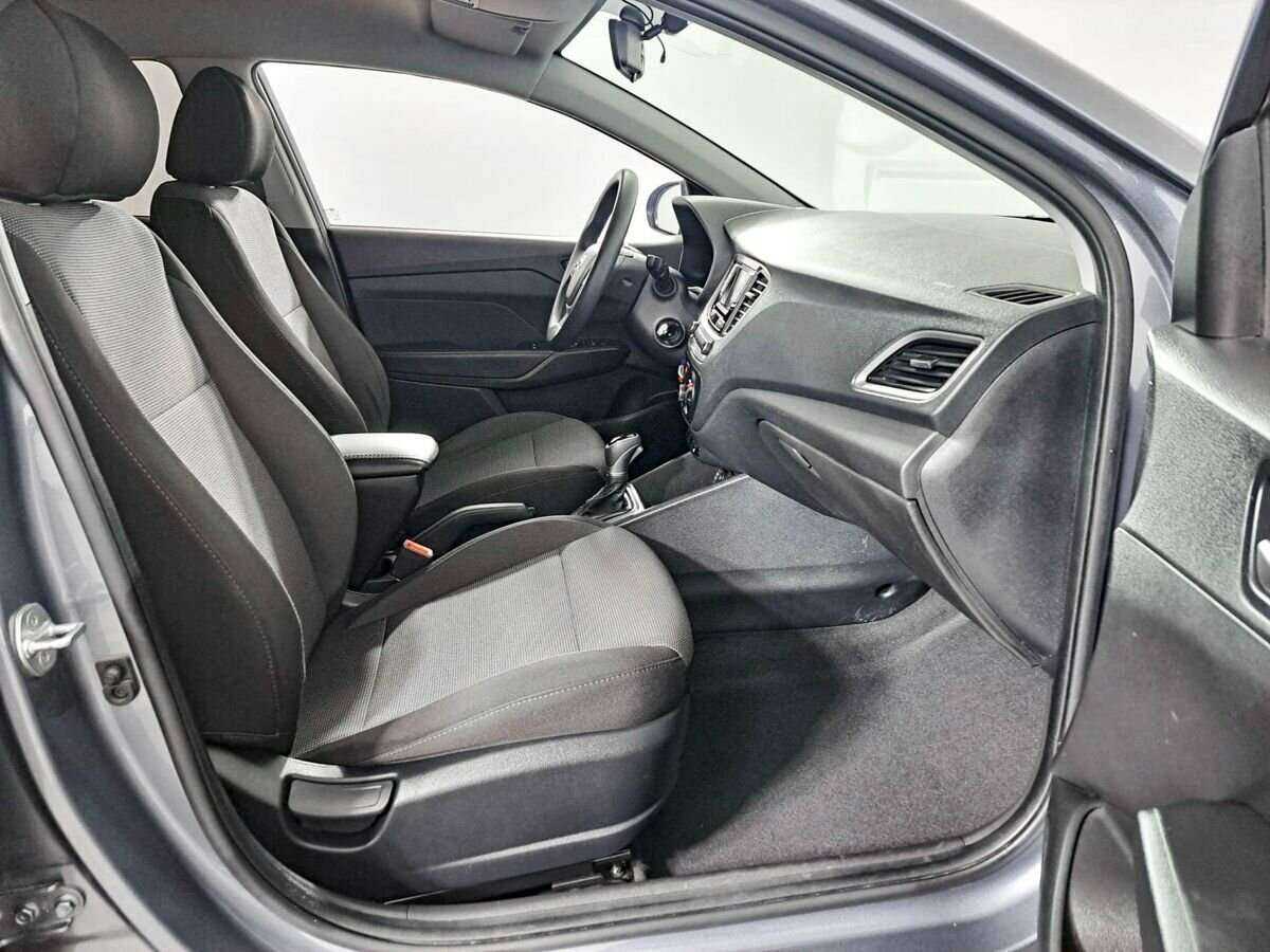 Hyundai Solaris с пробегом — 2019 год. Фото: #10