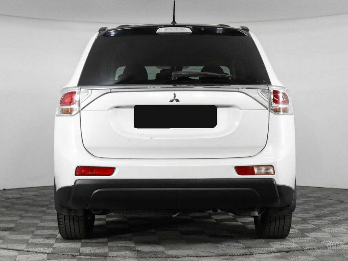 Mitsubishi Outlander с пробегом — 2013 год. Фото: #5