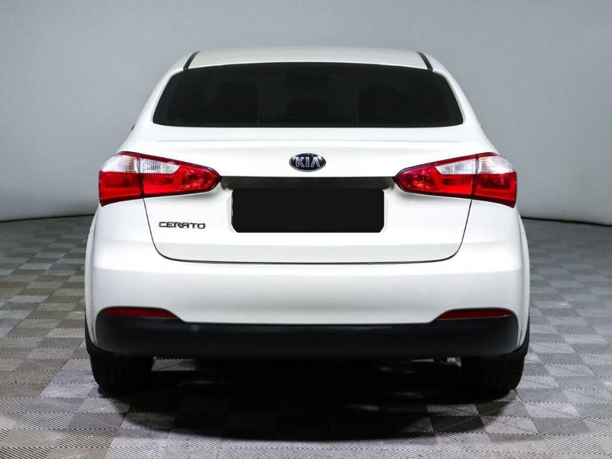 Kia Cerato с пробегом — 2014 год. Фото: #5