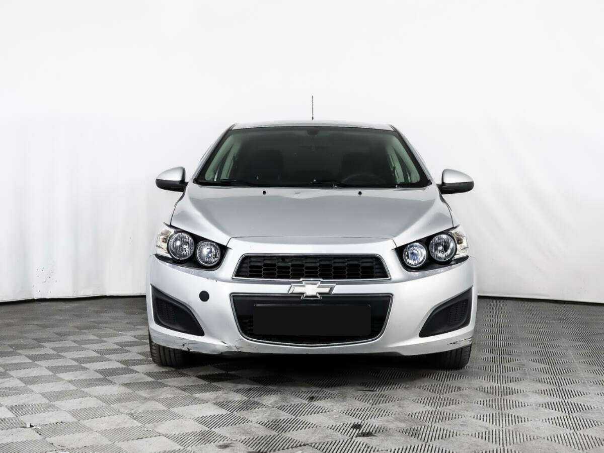 Chevrolet Aveo с пробегом — 2013 год. Фото: #1