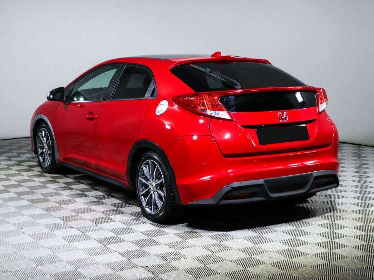 Honda Civic с пробегом — 2012 год. Фото: #5