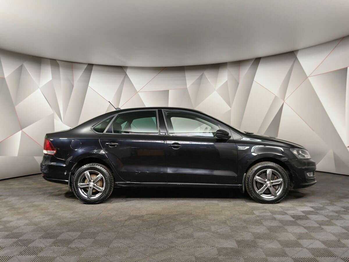 Volkswagen Polo с пробегом — 2018 год. Фото: #5