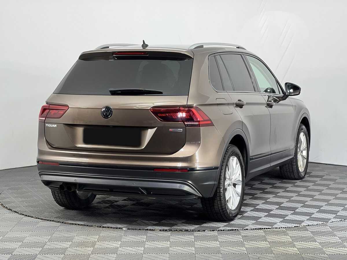 Volkswagen Tiguan с пробегом — 2018 год. Фото: #3