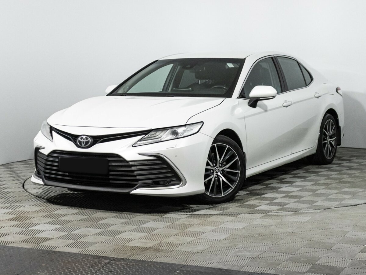 Toyota Camry с пробегом — 2021 год. Фото: #0