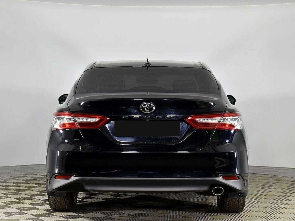 Toyota Camry с пробегом — 2020 год. Фото: #3