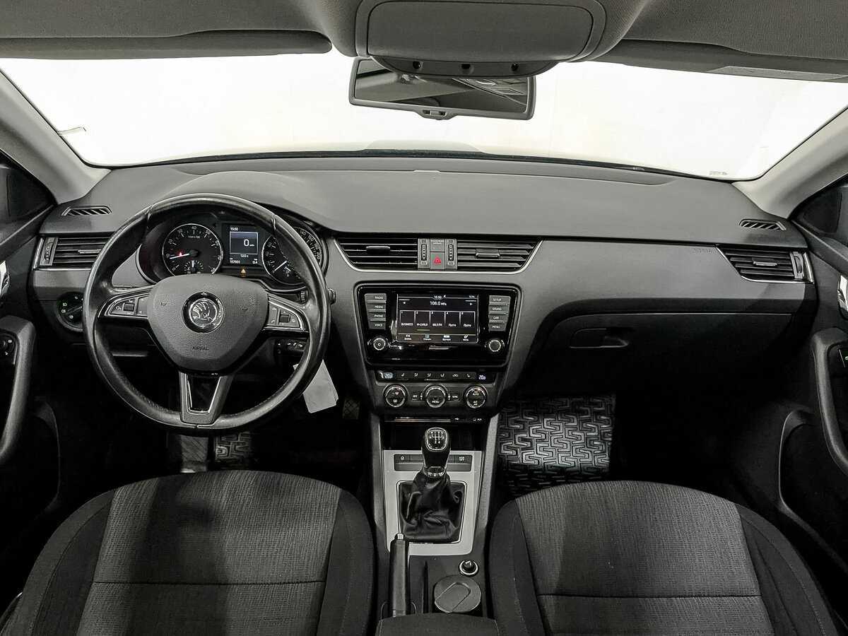 Skoda Octavia с пробегом — 2015 год. Фото: #12