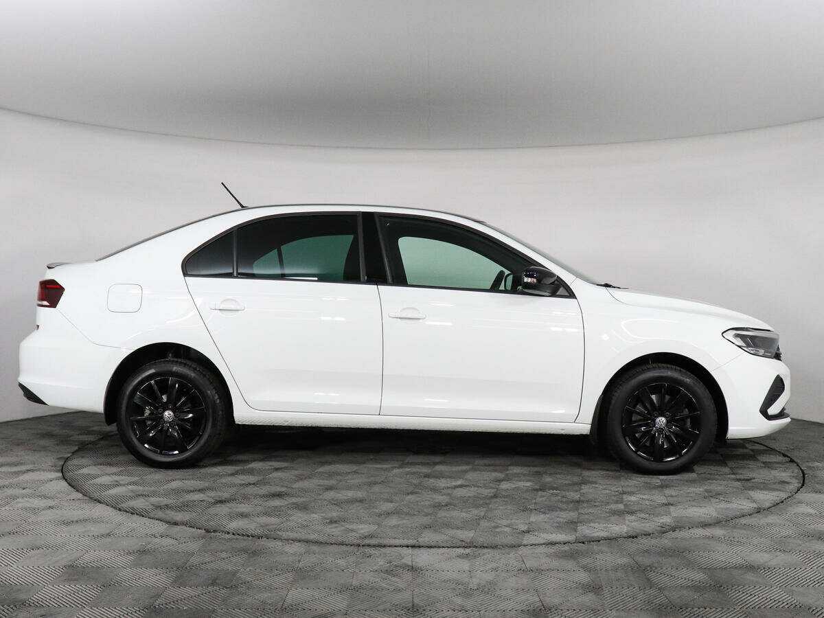 Volkswagen Polo с пробегом — 2021 год. Фото: #3