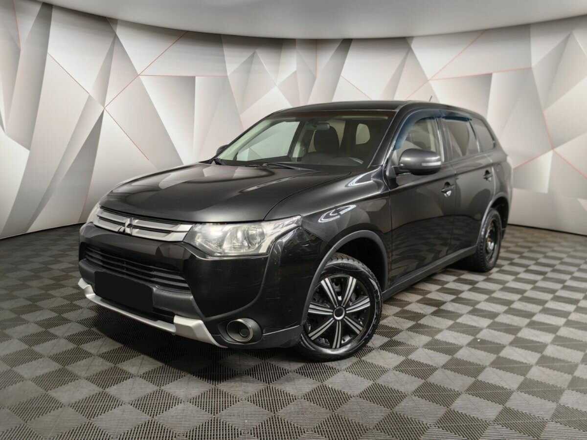 Mitsubishi Outlander с пробегом — 2014 год. Фото: #0