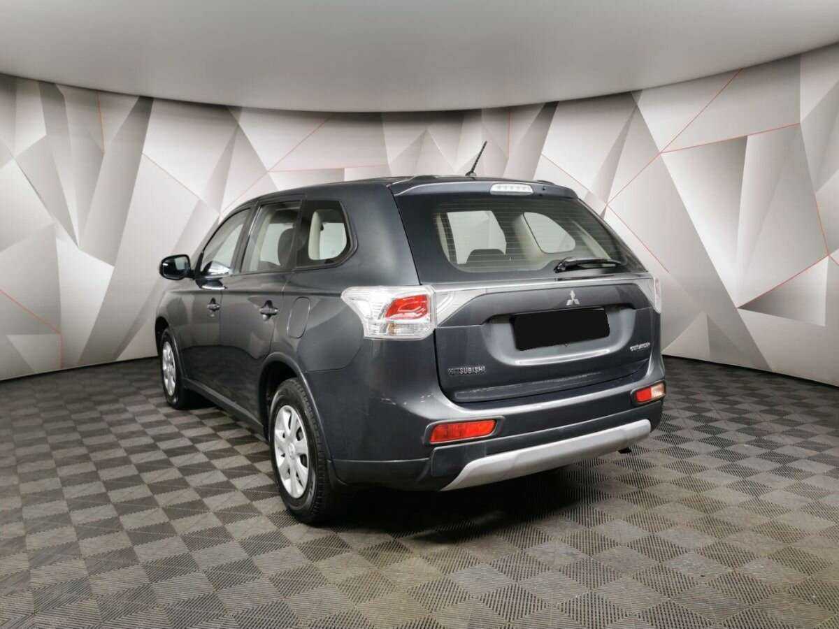 Mitsubishi Outlander с пробегом — 2014 год. Фото: #3