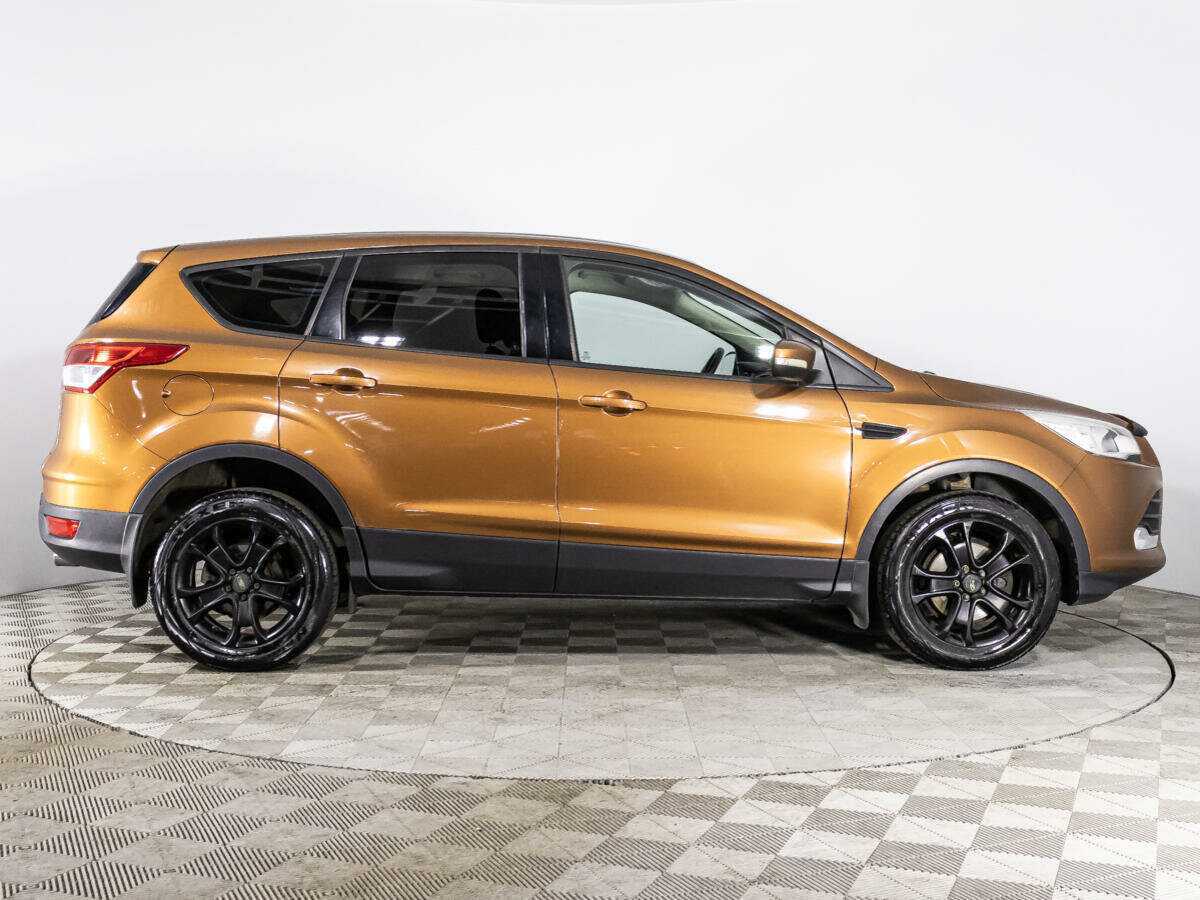 Ford Kuga с пробегом — 2013 год. Фото: #3