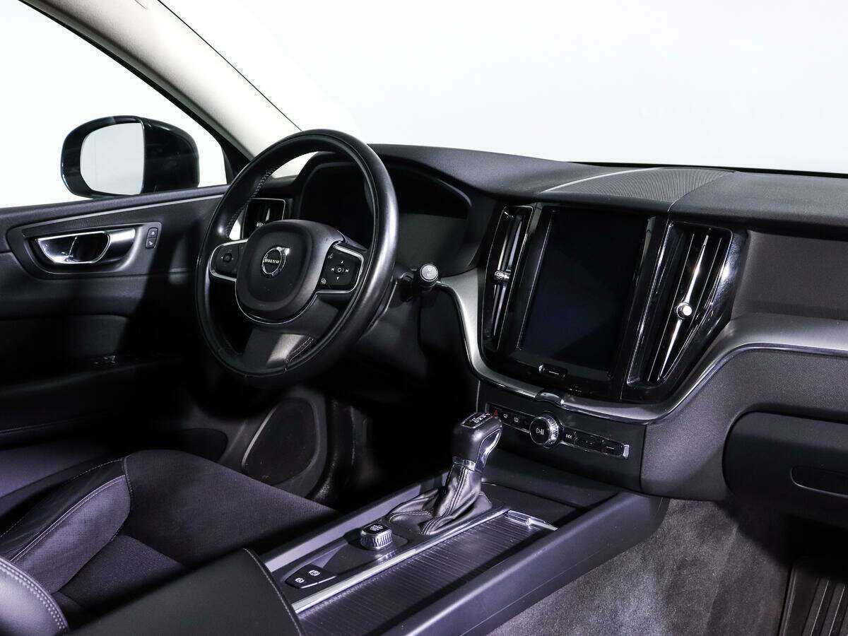 Volvo XC60 с пробегом — 2018 год. Фото: #8