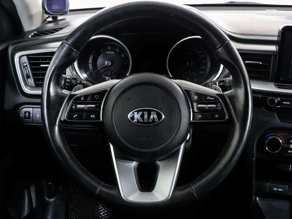 Kia Ceed с пробегом — 2019 год. Фото: #11