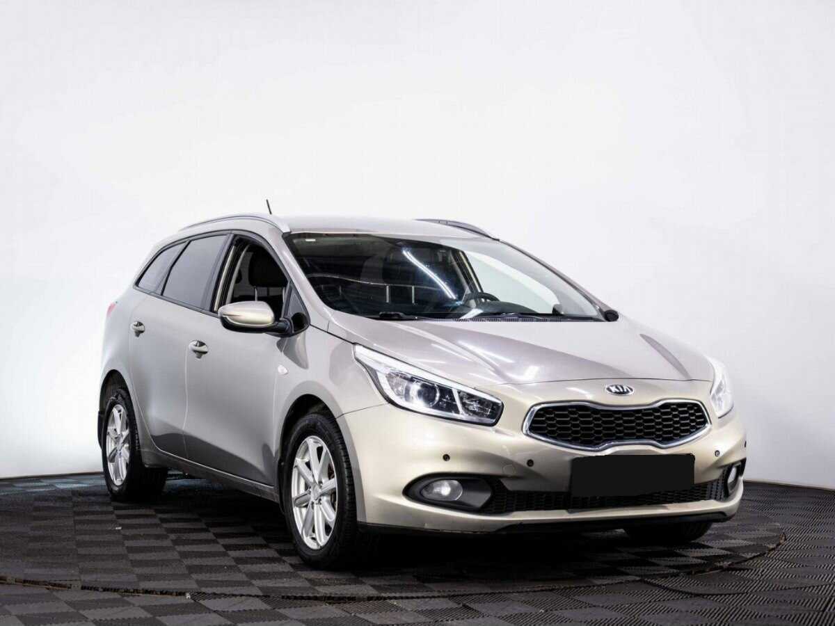 Kia Ceed с пробегом — 2013 год. Фото: #2