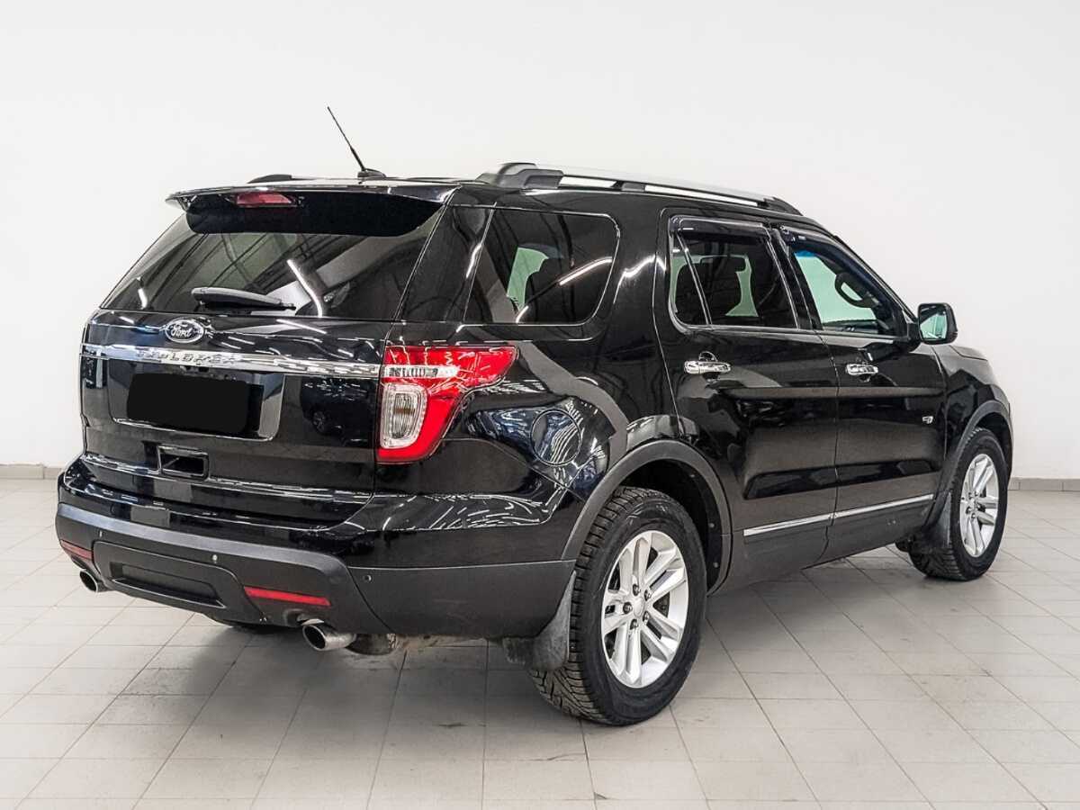 Ford Explorer с пробегом — 2014 год. Фото: #4